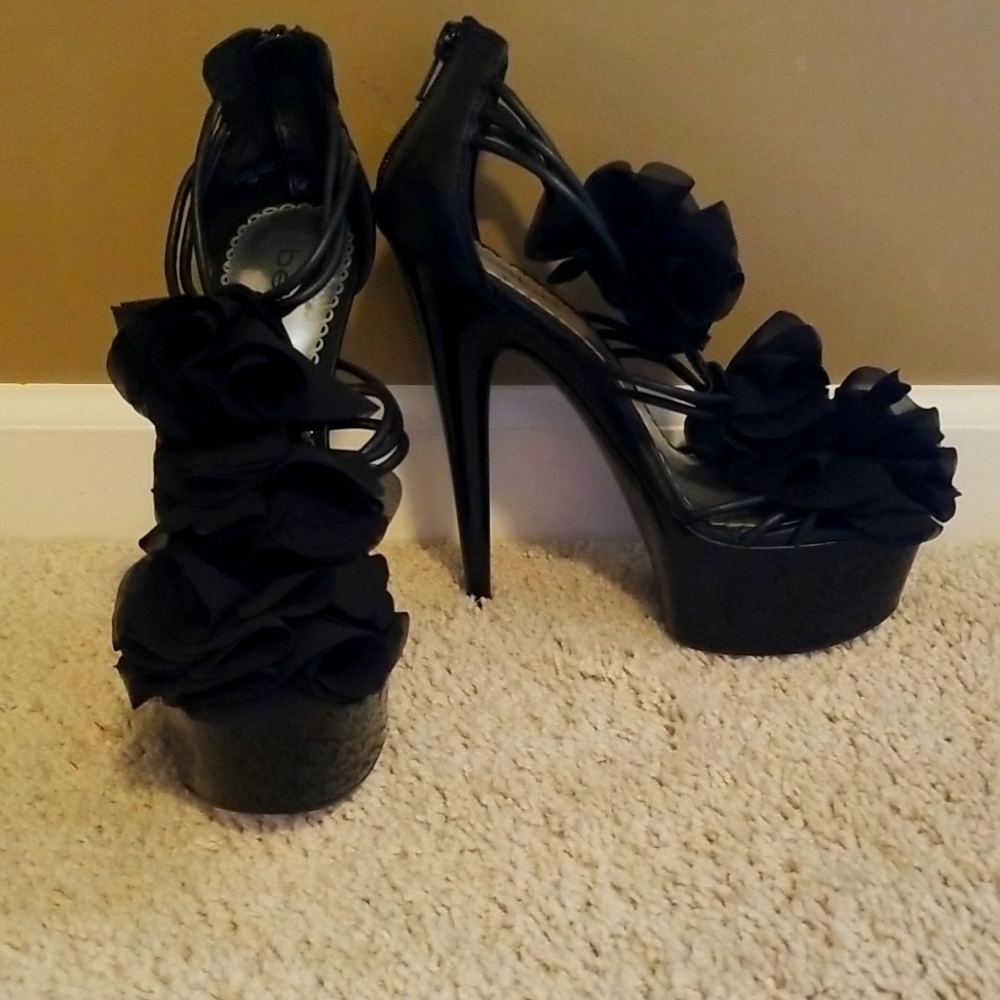 Bebe black 6M